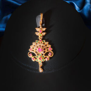 Navratna Glow Maang Tikka