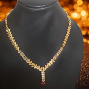 Golden Leaf Elegance Necklace